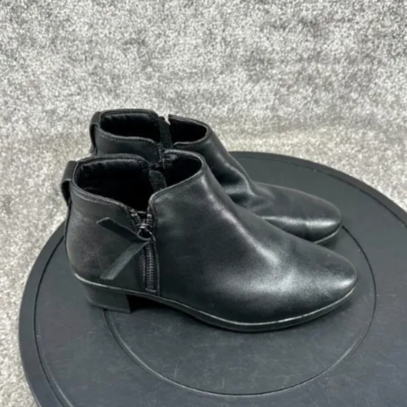 Sr Max Shoes - Vintage Black Ankle Booties